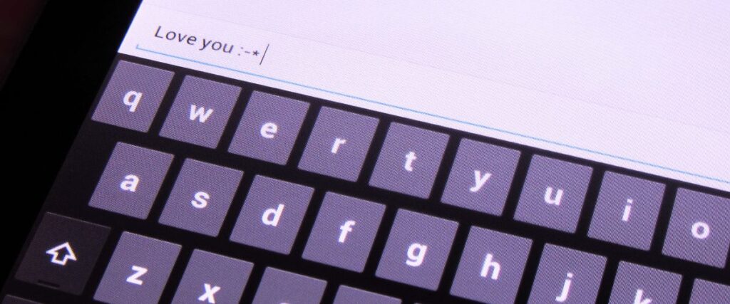 Romance scam chat AI